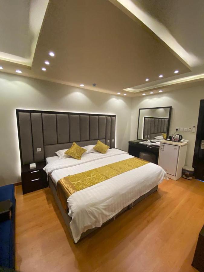 فندق ادوماتو Adomato Hotel Dawmat al-Jandal Ngoại thất bức ảnh
