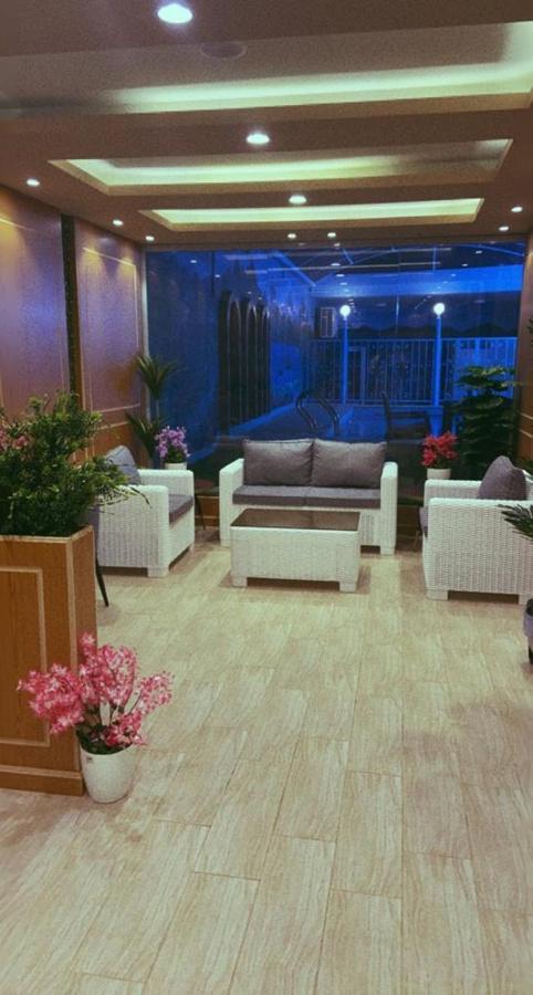 فندق ادوماتو Adomato Hotel Dawmat al-Jandal Ngoại thất bức ảnh