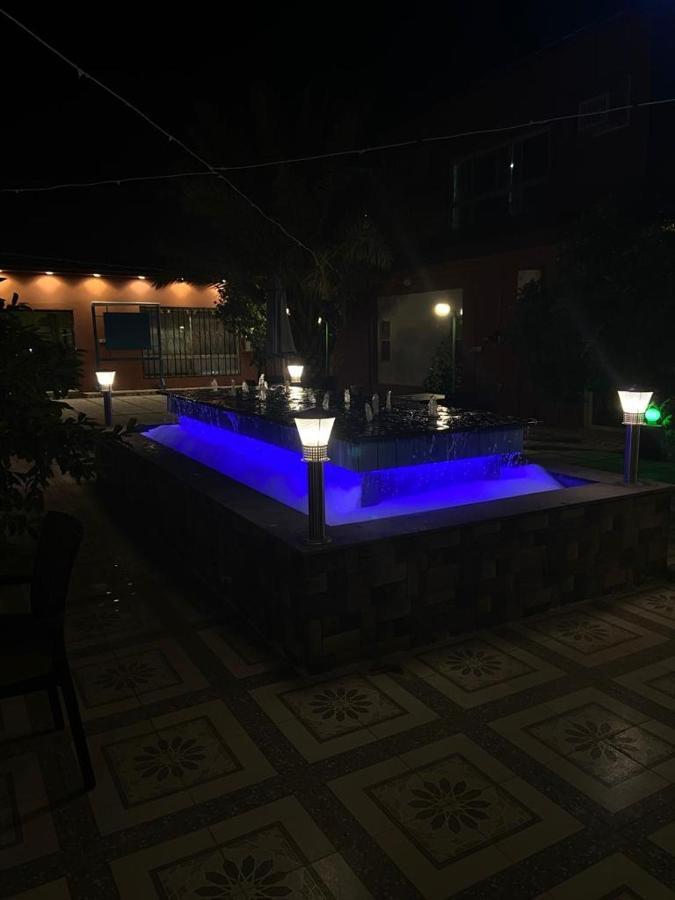 فندق ادوماتو Adomato Hotel Dawmat al-Jandal Ngoại thất bức ảnh