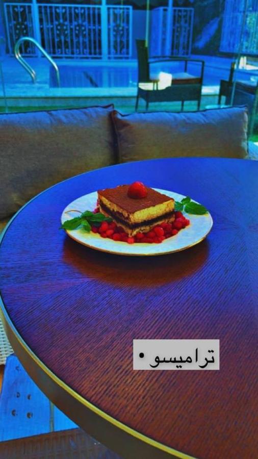 فندق ادوماتو Adomato Hotel Dawmat al-Jandal Ngoại thất bức ảnh