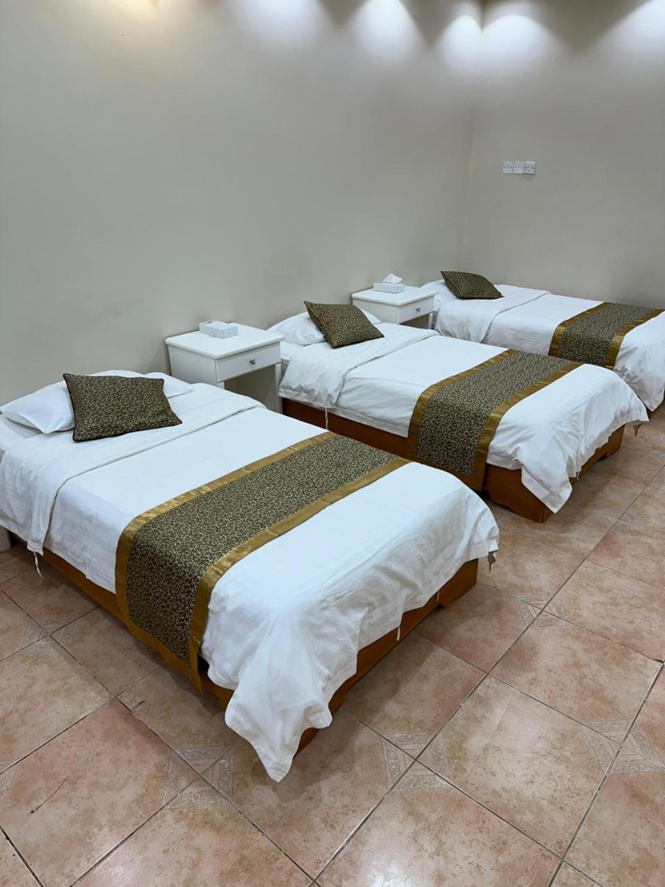 فندق ادوماتو Adomato Hotel Dawmat al-Jandal Ngoại thất bức ảnh