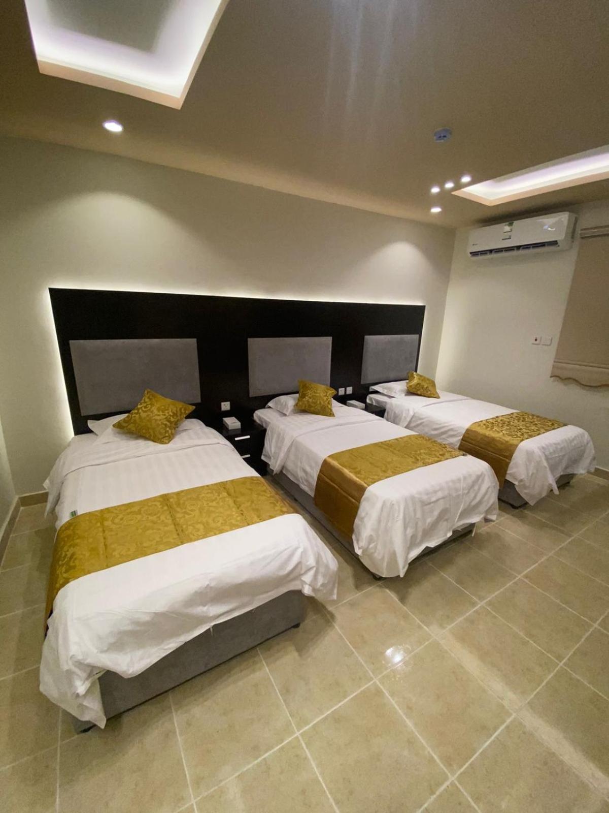 فندق ادوماتو Adomato Hotel Dawmat al-Jandal Ngoại thất bức ảnh