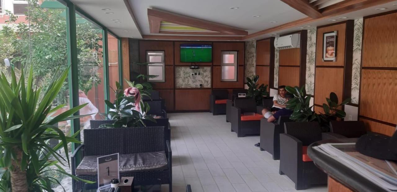 فندق ادوماتو Adomato Hotel Dawmat al-Jandal Ngoại thất bức ảnh